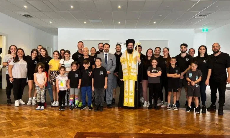 Cutting of the Vasilopita of the Pontiaki Estia of Melbourne