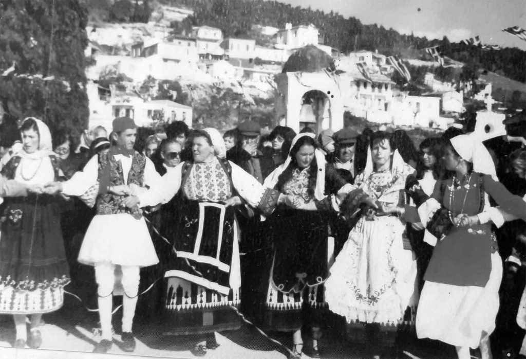 Αφιέρωμα της ενορίας του Αγίου Νείλου στα ήθη και έθιμα του Τριωδίου (BINTEO)