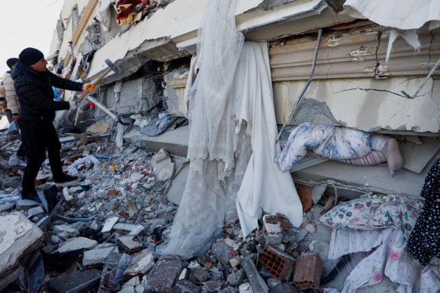 Death toll from deadly quakes in SE Anatolia now exceeds 37,000