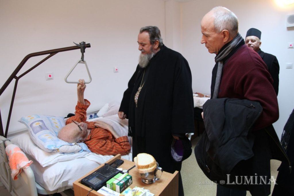 Sute de vârstnici în grija Arhiepiscopiei Sibiului