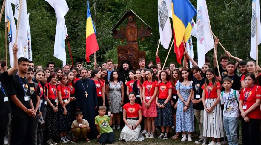 Tinerii din eparhia Caransebeșului vor marca Ziua Internațională a Tineretului Ortodox