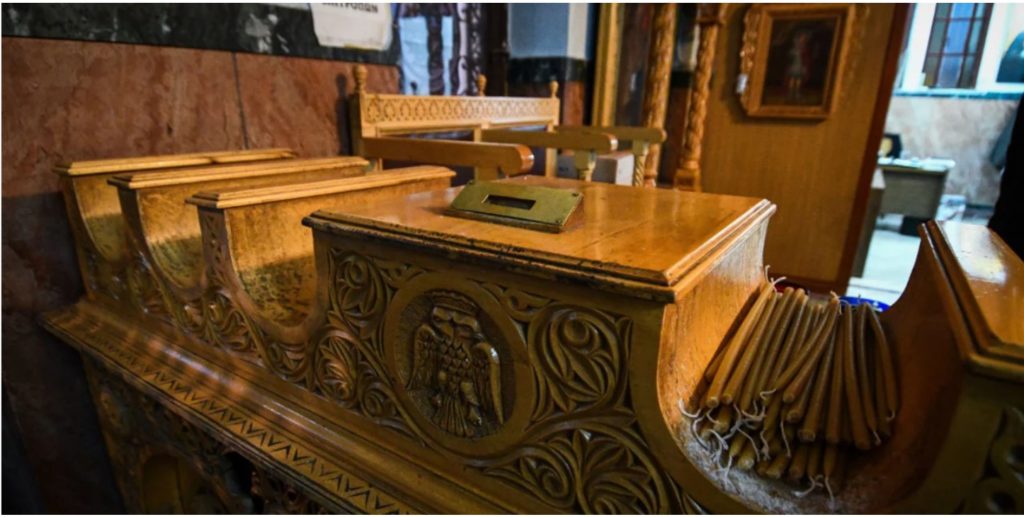 Καστοριά: 26χρονος έκλεψε από το παγκάρι 400 ευρώ