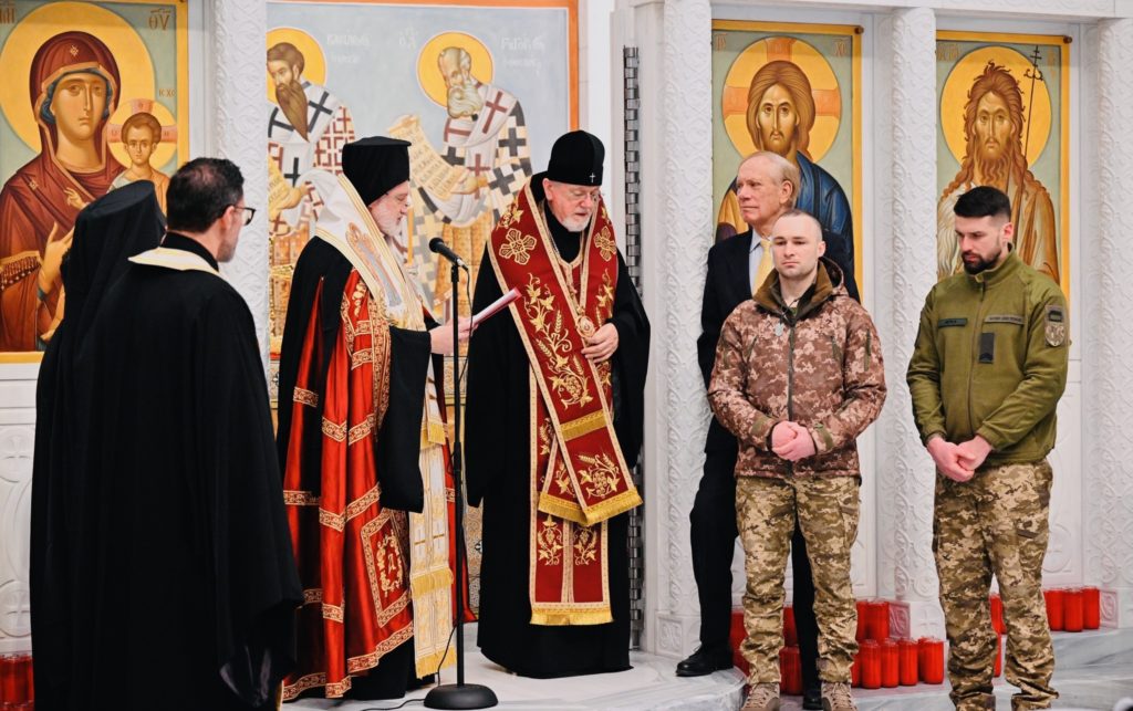 Προσευχή για ειρήνη στην Ουκρανία στον Άγιο Νικόλαο στο Σημείο Μηδέν
