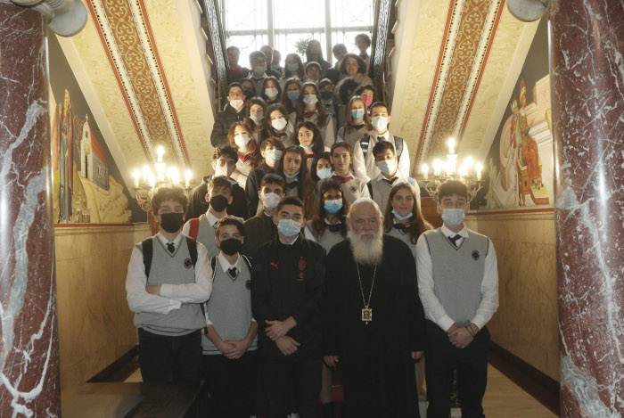 Επίσκεψη Μαθητών Γυμνασίου των Εκπαιδευτηρίων “Η Θεομήτωρ” στον Αρχιεπίσκοπο Ιερώνυμο