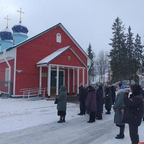 Под Псковом освятили храм XVIII века народности сето
