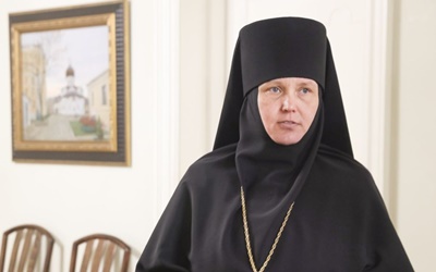 Патриаршее поздравление настоятельнице Марфо-Мариинской обители милосердия г. Москвы игумении Елисавете (Поздняковой) с днем рождения