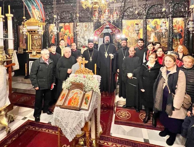 Ο Μητροπολίτης Θήρας στη Β΄ Στάση των Χαιρετισμών στον Βόθωνα