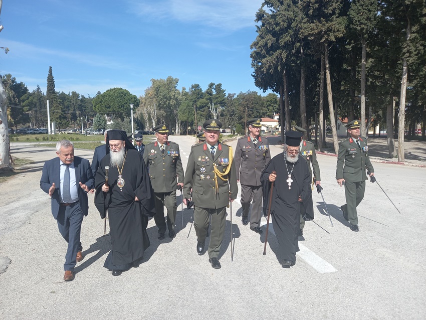 Ο Μητροπολίτης Κορίνθου στην αλλαγή Διοίκησης στη Σχολή Μηχανικού Λουτρακίου