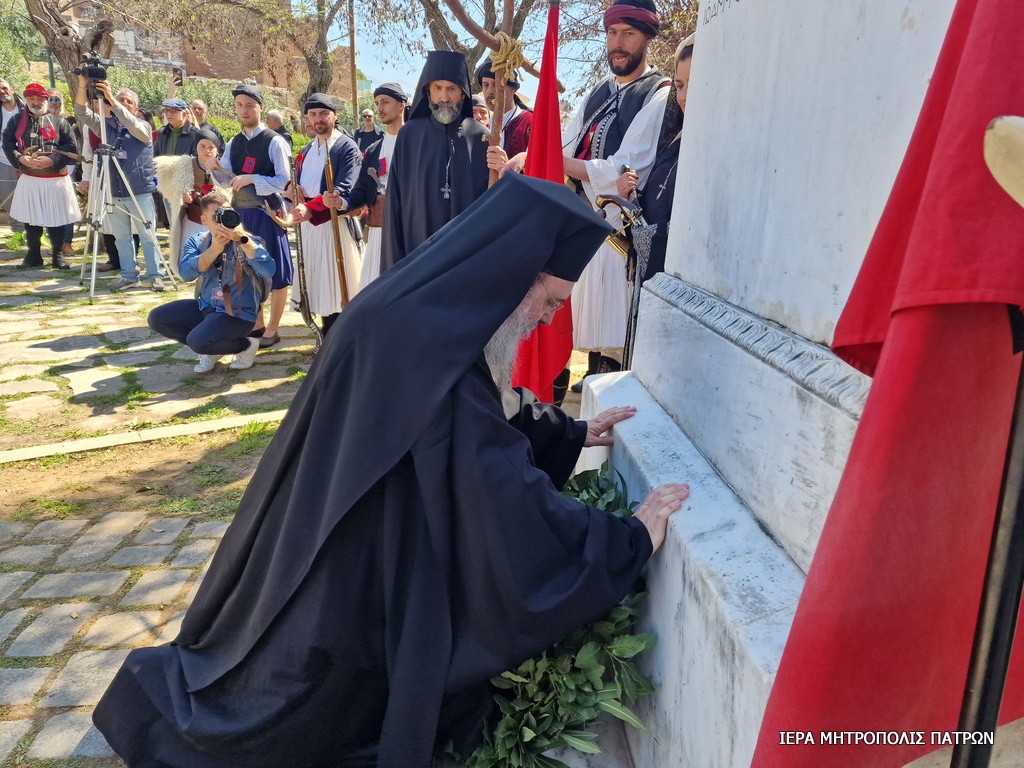 Πατρών Χρυσόστομος: «Ο Παλαιών Πατρών Γερμανός μας ευλογεί και μας οδηγεί» (ΦΩΤΟ)