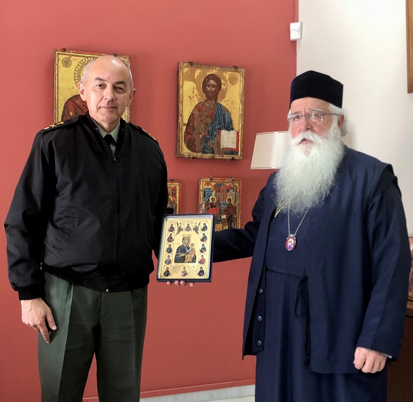 Ο Ανώτερος Διοικητής Φρουράς Βόλου στον Μητροπολίτη Δημητριάδος