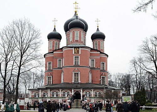 При содействии Синодального комитета по взаимодействию с казачеством в Донском монастыре прошел выпуск слушателей Академии государственной и казачьей службы