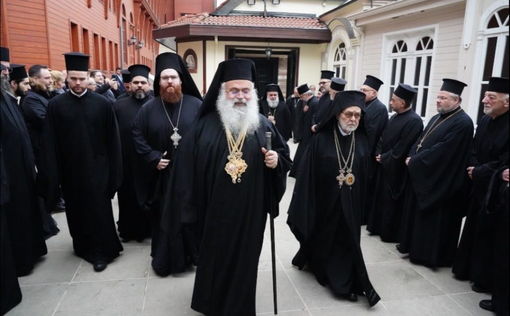 استقبال غبطة رئيس اساقفة قبرص صور الاستقبال والصلاة‎