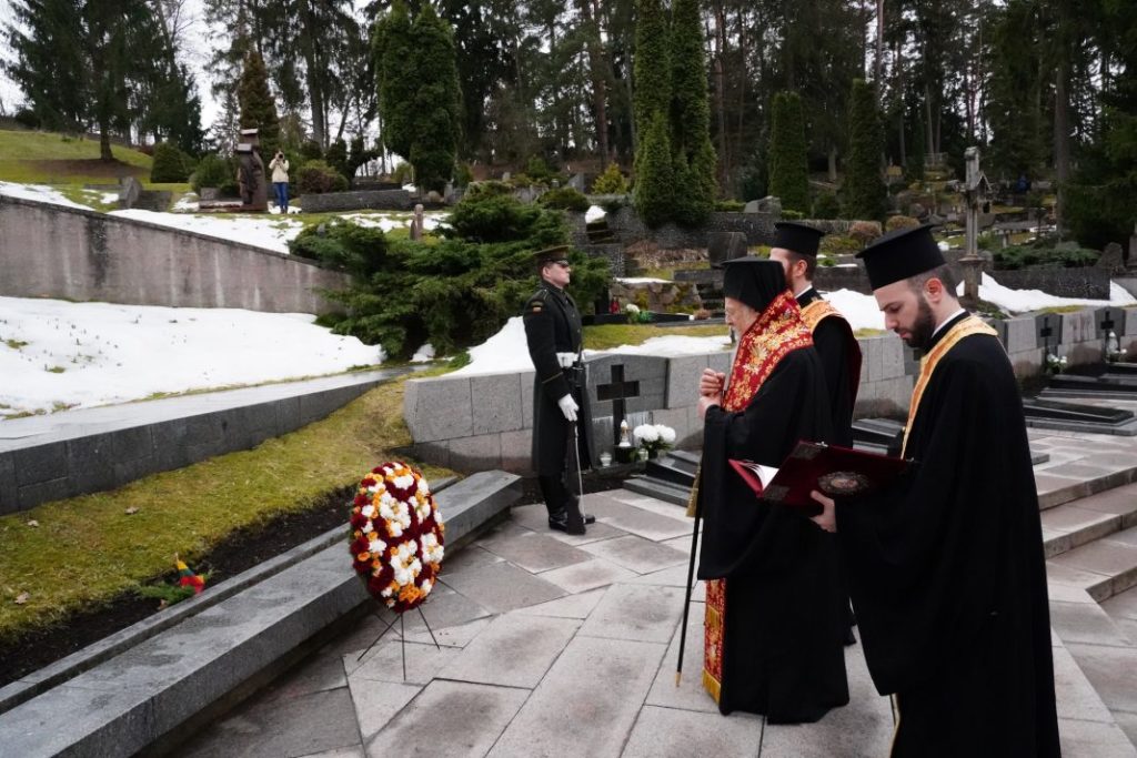 Ο Οικουμενικός Πατριάρχης στο Μνημείο των Πεσόντων για την Λιθουανική Ανεξαρτησία