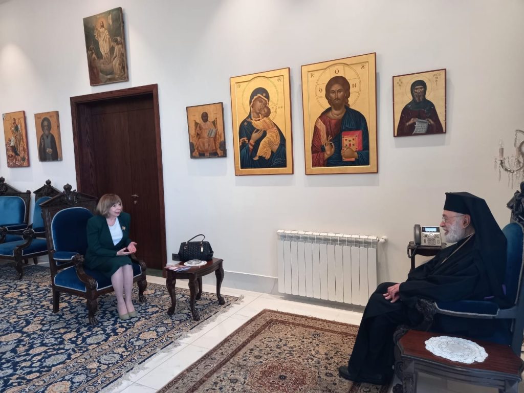 استقبل سيادة متروبوليت بيروت وتوابعها المطران الياس عوده السيدة مي ريحاني