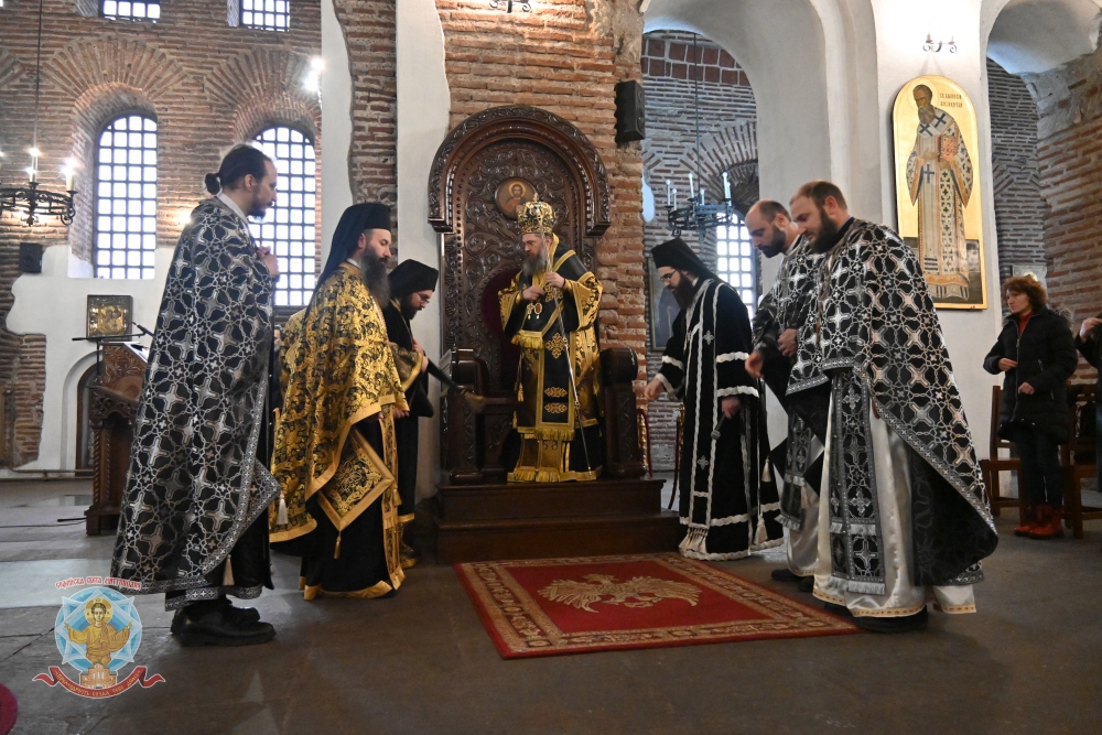 Втора Преждеосвещена света Литургия в старинния храм „Св. София“