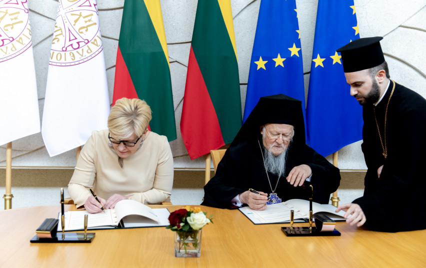 Prime Minister meets with Ecumenical Patriarch Bartholomew, visiting Lithuania for the first time