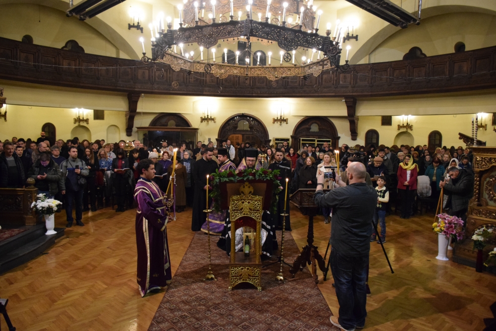 В столичния храм “Св. Параскева” съборно бе прочетена третата част на Великия покаен канон на св. Андрей Критски