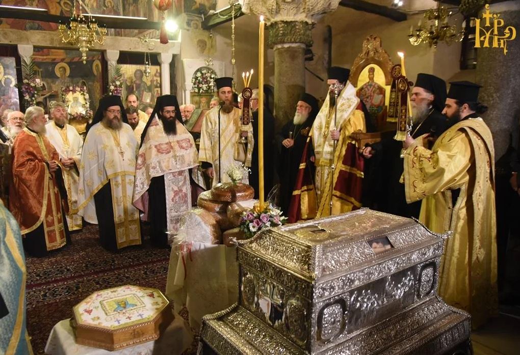 Πολυαρχιερατικός Εσπερινός στην Άρτα για την Πολιούχο Αγία Θεοδώρα