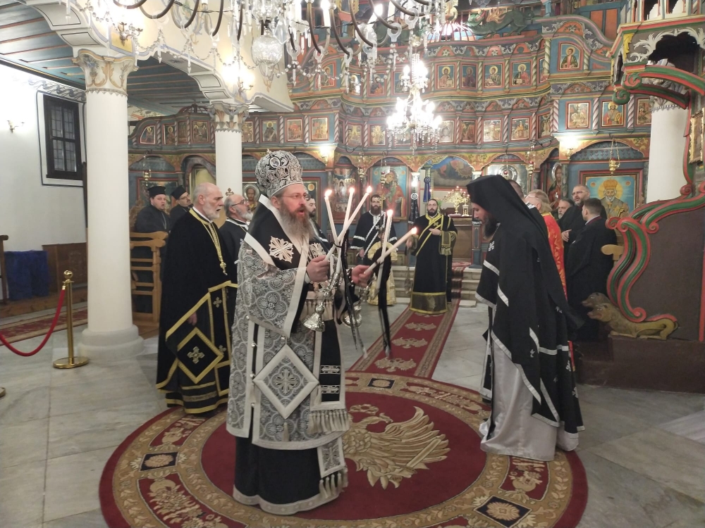 В гр. Кюстендил беше отслужена архиерейска Преждеосвещена света Литургия