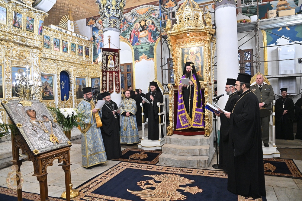 Малко повечерие с Богородичен канон и Акатист II статия в Хасково