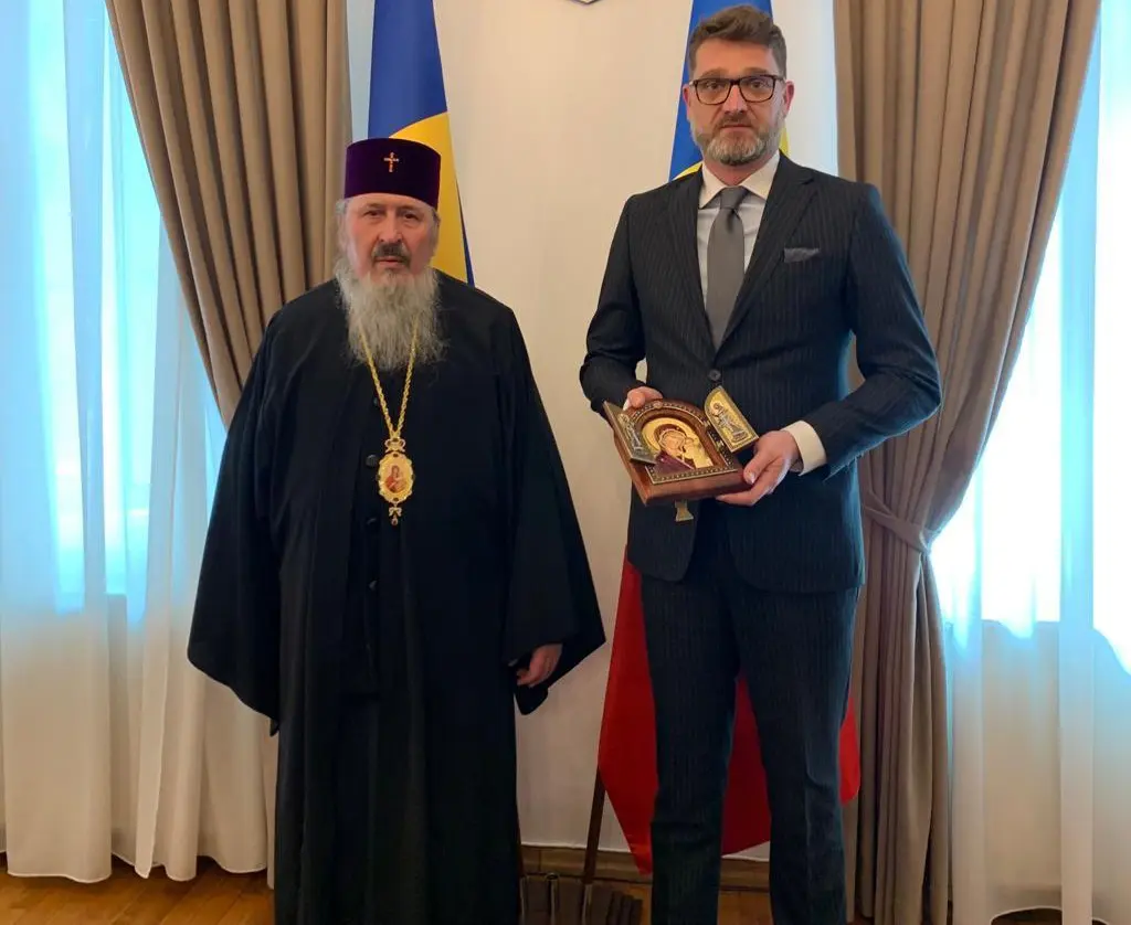 IPS Petru a avut o întâlnire cu Ambasadorul României la Chișinău