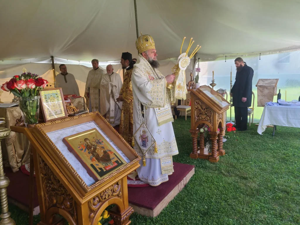 Fără Învierea lui Hristos, icoana nu ar fi o reprezentare a vieţii transfigurate, spune Mitropolitul celor două Americi