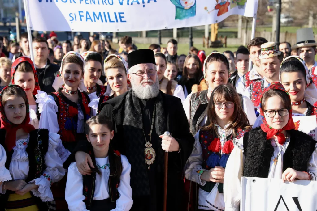 PS Iustin la Marșul pentru viață, Baia Mare: Cine să apere pruncii nenăscuți, dacă nu Biserica