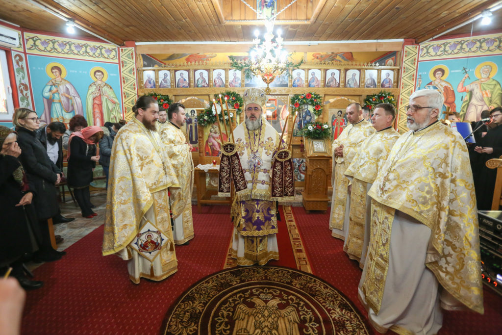 Arhiepiscopul Ciprian: Numărul mare al sfinților din calendarul Bisericii ne arată că sfinţirea vieţii nu este imposibilă