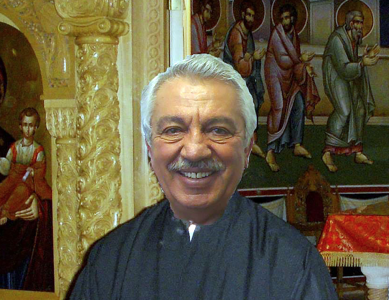 «Έφυγε» ο φιλογενής Ευρυτάνας Ψάλτης Βασίλης Παπαζέκος