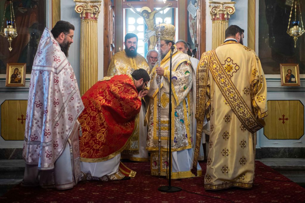 Χειροτονία νέου Πρεσβυτέρου από τον Μητροπολίτη Μεσσηνίας Χρυσόστομο