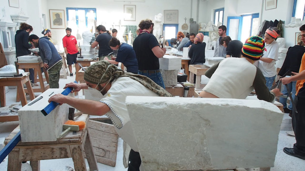 Το Υπουργείο Πολιτισμού ενισχύει την μαρμαροτεχνική παράδοση της Τήνου