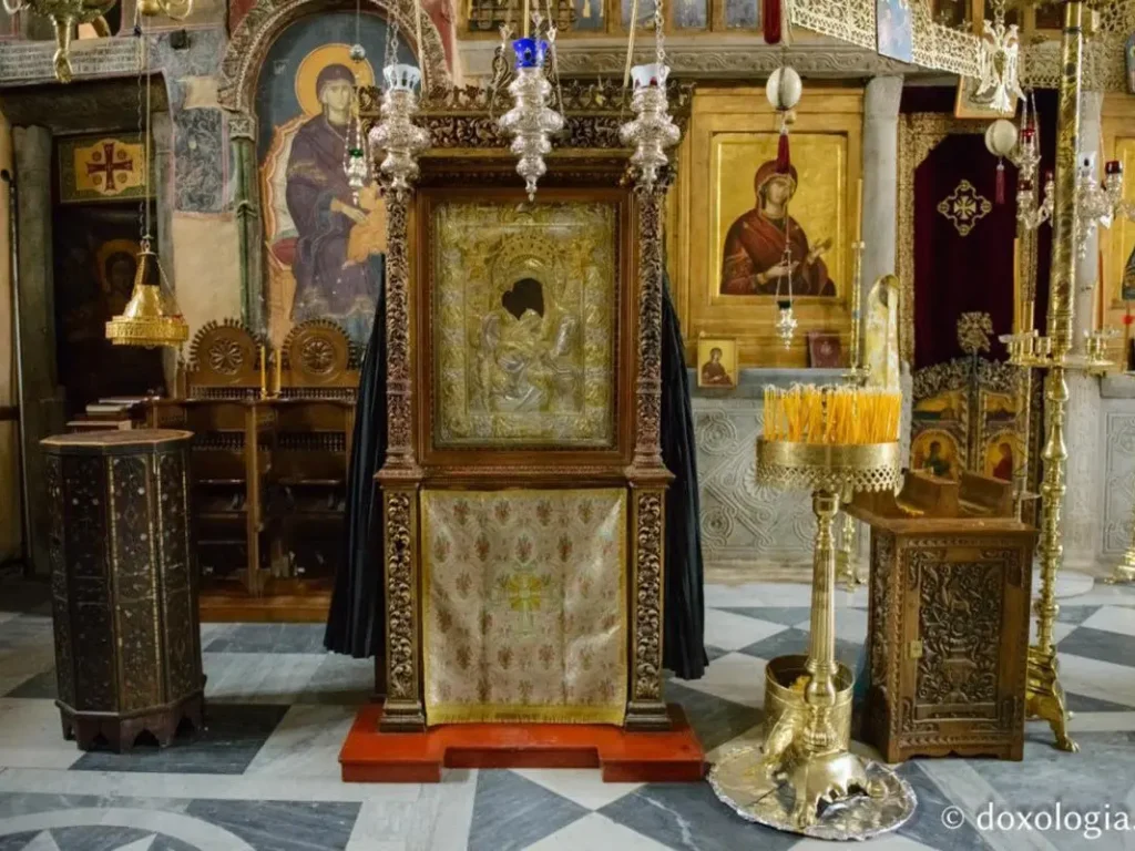 Spania: Icoană a Maicii Domnului Axion Estin purtată în procesiune. Rugăciuni pentru pace și izbăvirea de cutremure