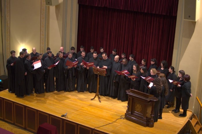 Ο Βυζαντινός Χορός του Ιδρύματος Μουσικής Ιεράς Αρχιεπισκοπής Αθηνών στον Ε΄ Κατανυκτικό Εσπερινό στη Μητρόπολη Αθηνών
