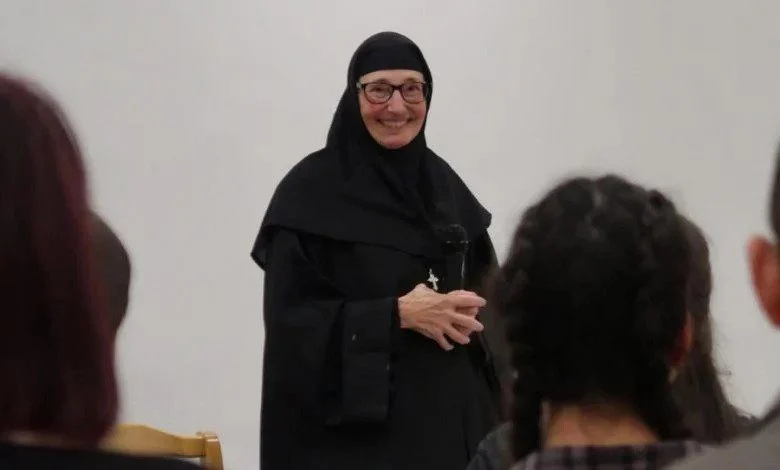 Gerontissa Kallistheni offers spiritual talk to the youth of the Archdiocesan District of Melbourne