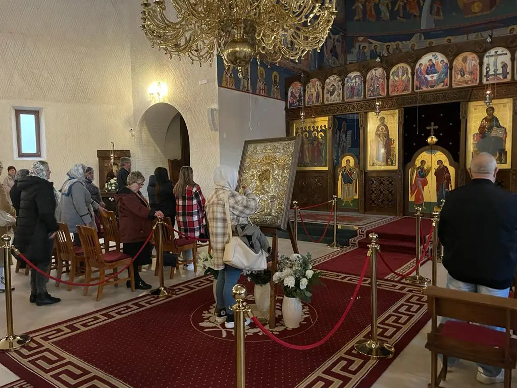 Pelerinaj: Icoana Maicii Domnului Axion Estin cinstită de românii din Spania