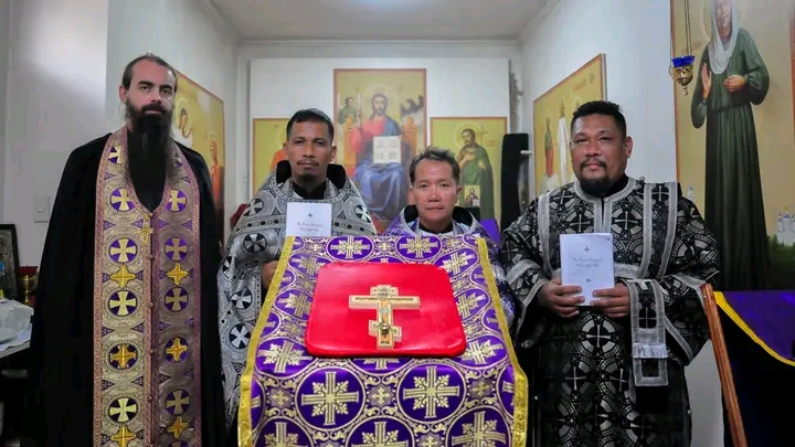 Чинопоследование Литургии Преждеосвященных Даров переведено на язык себуано