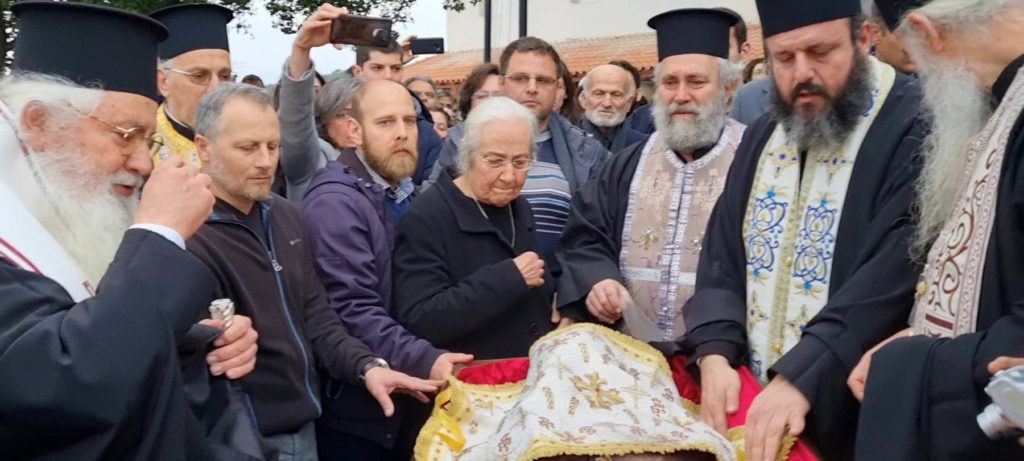 Το ύστατο χαίρε στον π. Κωνσταντίνο Γκέλη στην Ι.Μ. Γεννήσεως της Θεοτόκου Ασωπίας Θηβών