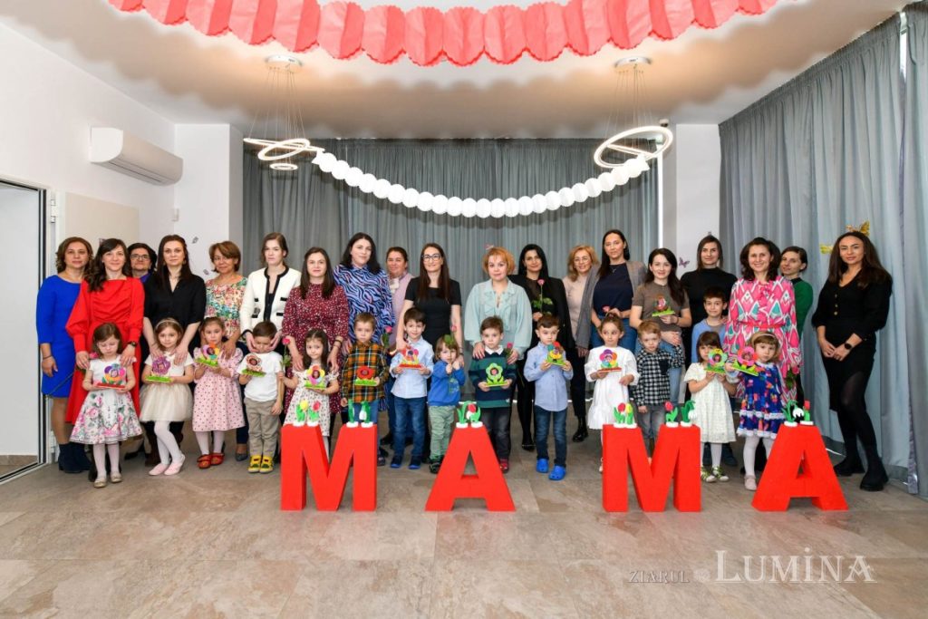 Πατριαρχείο Ρουμανίας: Οι μαθητές του Νηπιαγωγείου ετοίμασαν συγκινητική γιορτή για τις μητέρες τους (ΦΩΤΟ)