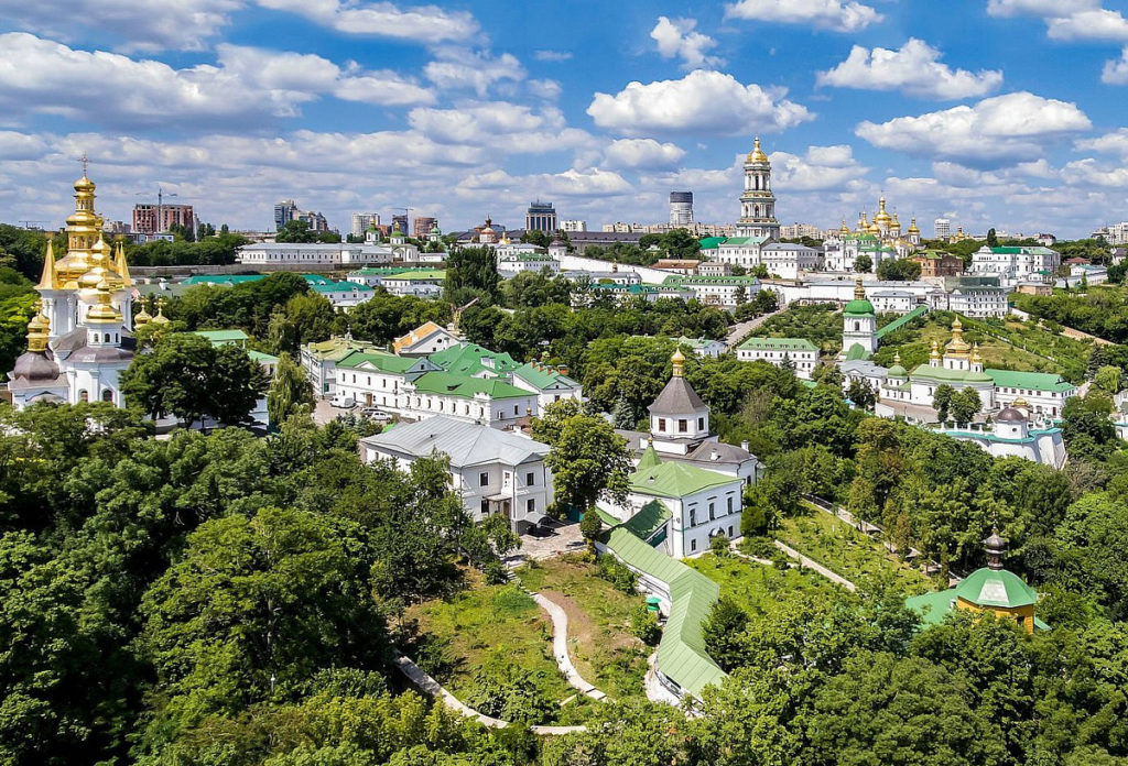 უწმინდესმა პატრიარქმა კირილემ რელიგიურ მოღვაწეებს და საერთაშორისო ორგანიზაციების წარმომადგენლებს კიევ-პეჩერის ლავრის ირგვლივ შექმნილ ვითარებასთან დაკავშირებით წერილობითი გზავნილებით მიმართა