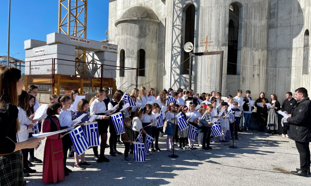 Xαρακόπουλος: Μήνυμα ελπίδας από τα παιδιά του κατηχητικού Αγίας Σοφίας