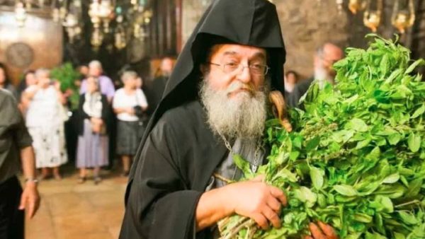 O Καθηγούμενος της Ι.Μ του Αγ. Γερασίμου του Ιορδανίτου μιλά στη Μαρία Γιαχνάκη