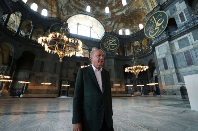 Erdogan again plays to supporters by referring to desecration of Hagia Sophia