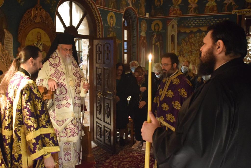 Ο Μητροπολίτης Ιλίου Αθηναγόρας στην Ιερά Μονή Αγίου Παντελεήμονος Πετρουπόλεως