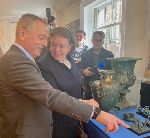 Επαναπατρίζονται 29 πολύτιμες αρχαιότητες στην Ελλάδα