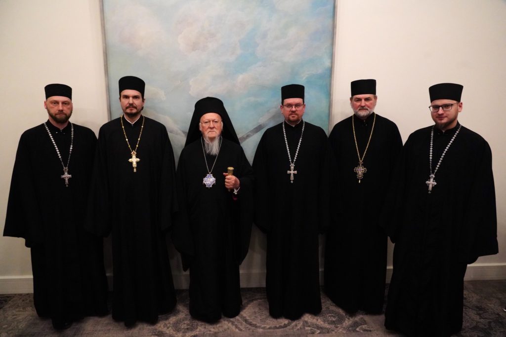 Συνάντηση του Οικουμενικού Πατριάρχη με τους προσφάτως αποκατασταθέντες πέντε Λιθουανούς κληρικούς