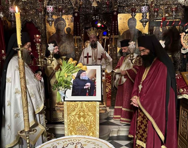 Τεσσαρακονθήμερο μνημόσυνο Γέροντος Δαμασκηνού στην Ιερά Μονή Προφήτου Ηλιού Θήρας