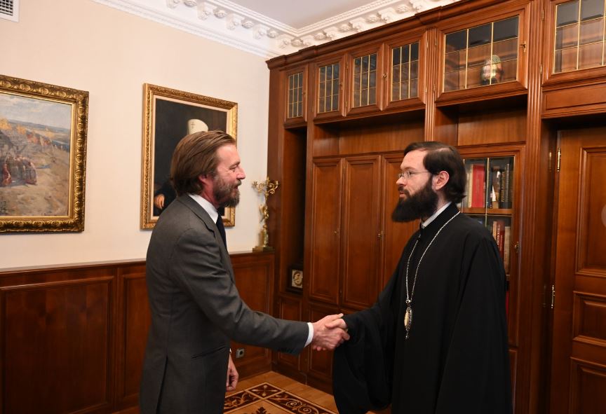 Председатель ОВЦС провел встречу с представителем Суверенного Мальтийского Ордена в России