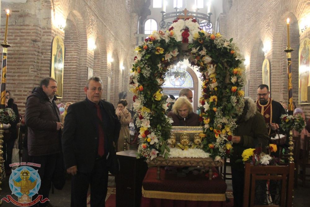 Σόφια: Πλήθος πιστών προσκυνούν το  Ιερό Λείψανο του Αγίου Γεωργίου