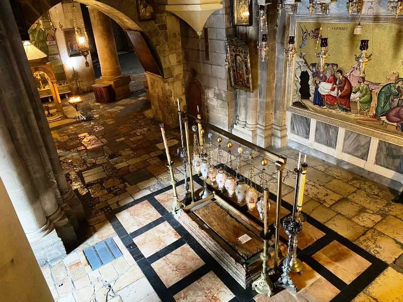 TIMETABLE OF SERVICES AT THE CHURCH OF THE HOLY SEPULCHRE ON THE HOLY WEEK