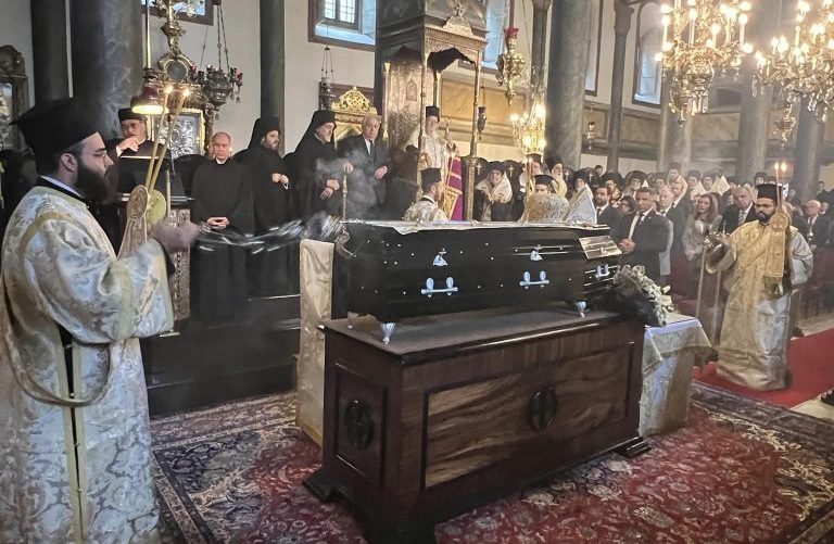 Η Εξόδιος Ακολουθία του Μητροπολίτη Γέροντα Νικομηδείας κυρού Ιωακείμ